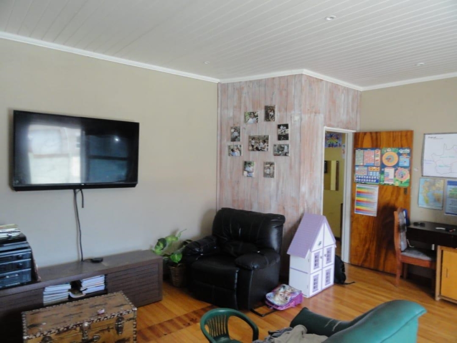 4 Bedroom Property for Sale in Avondale Western Cape